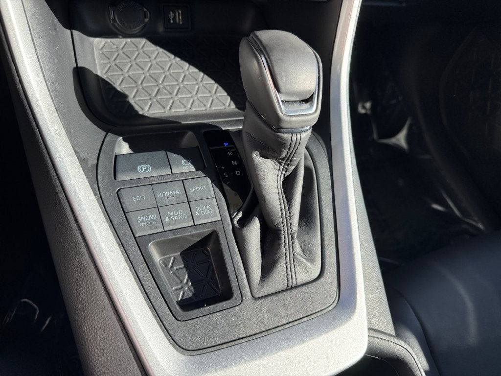 2024 Toyota RAV4 XLE Premium AWD