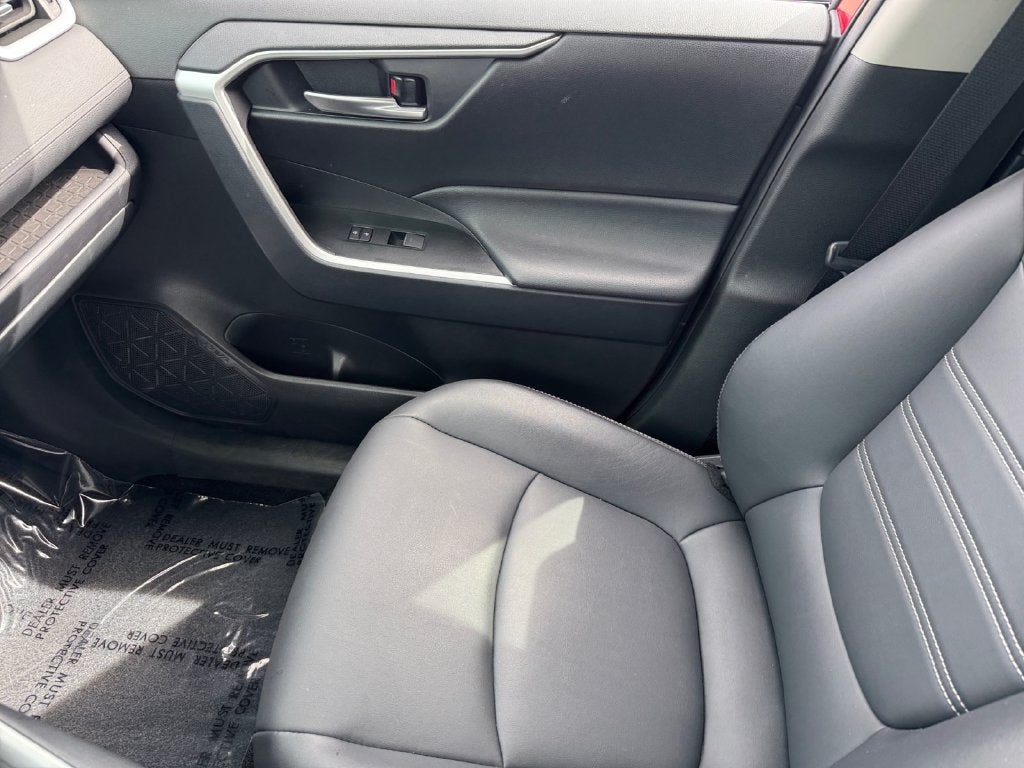 2025 Toyota RAV4 XLE Premium AWD