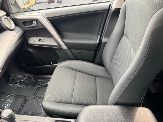 2017 Toyota RAV4 LE AWD