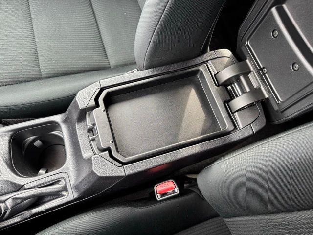 2017 Toyota RAV4 LE AWD