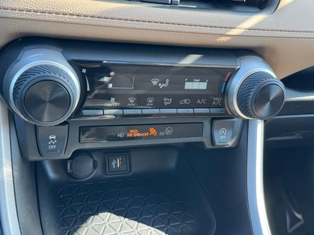 2025 Toyota RAV4 LE AWD