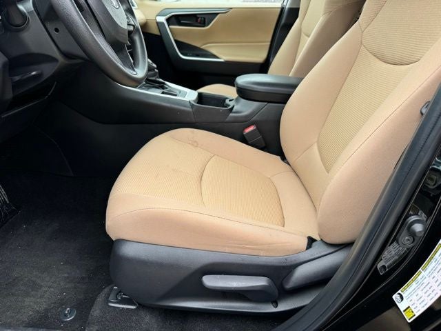 2025 Toyota RAV4 LE AWD