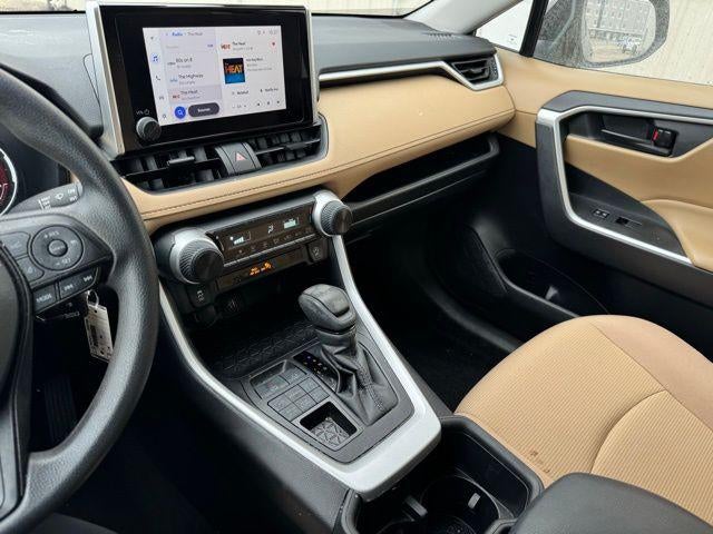 2025 Toyota RAV4 LE AWD