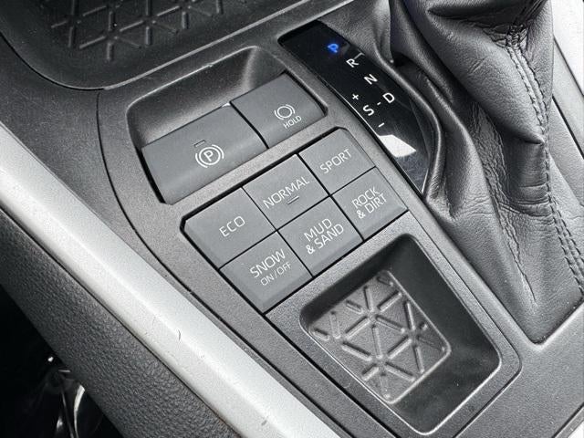 2021 Toyota RAV4 LE AWD