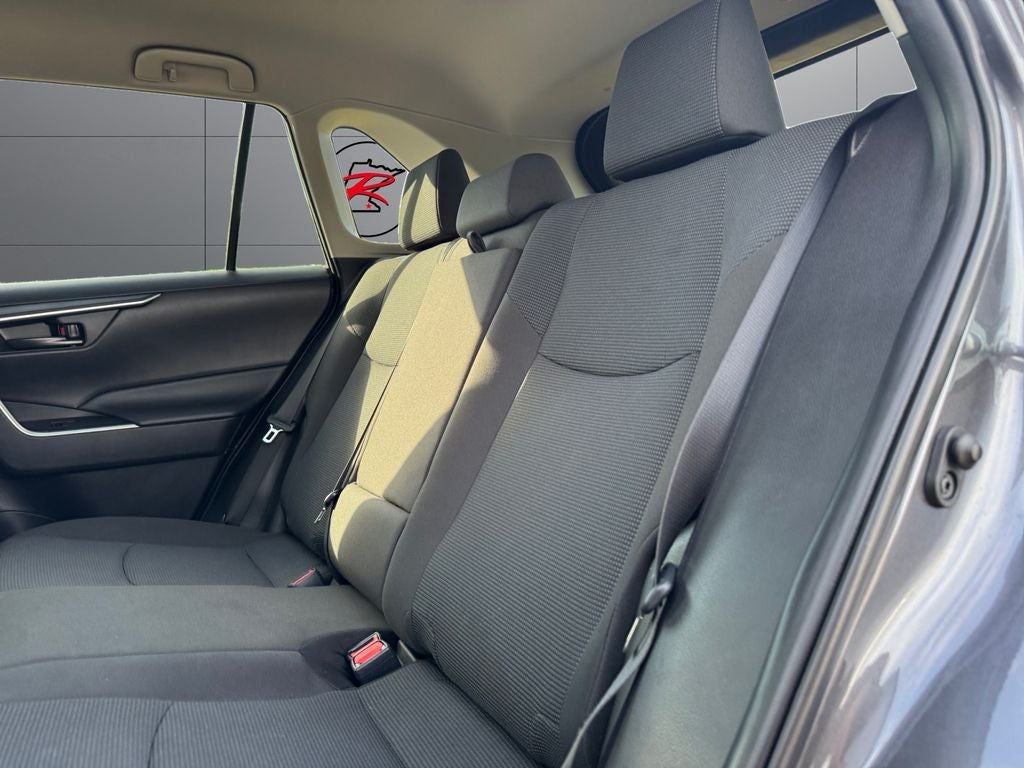 2022 Toyota RAV4 LE AWD