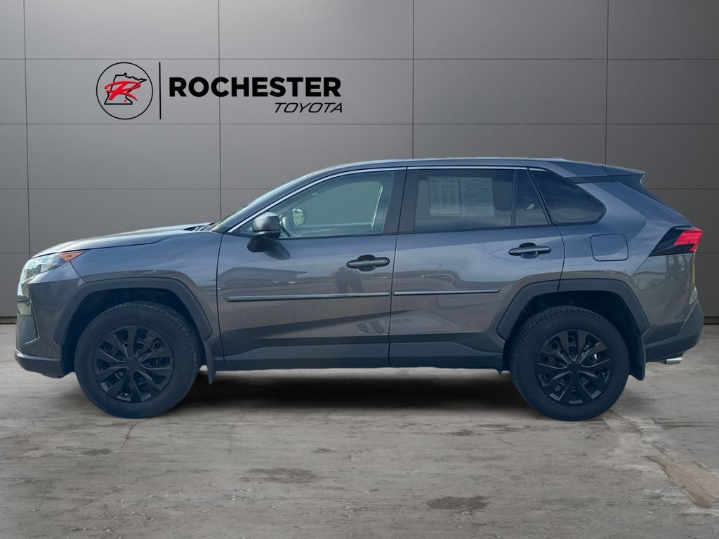 2022 Toyota RAV4 LE AWD