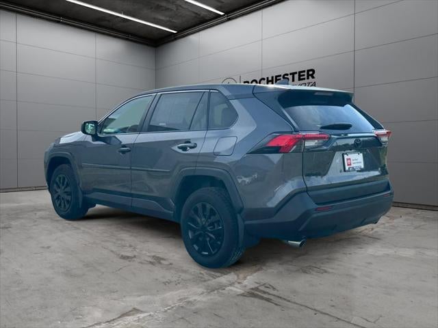 2022 Toyota RAV4 LE AWD