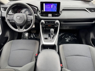 2025 Toyota RAV4 LE AWD