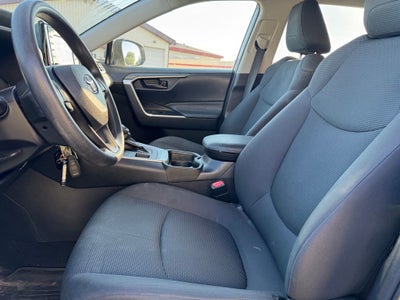 2021 Toyota RAV4 LE AWD