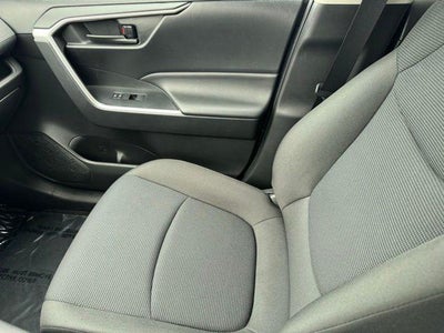 2022 Toyota RAV4 LE AWD