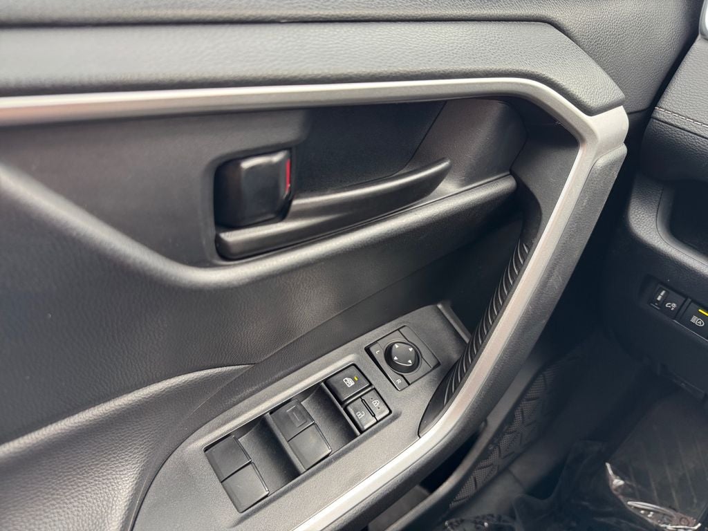 2023 Toyota RAV4 LE AWD