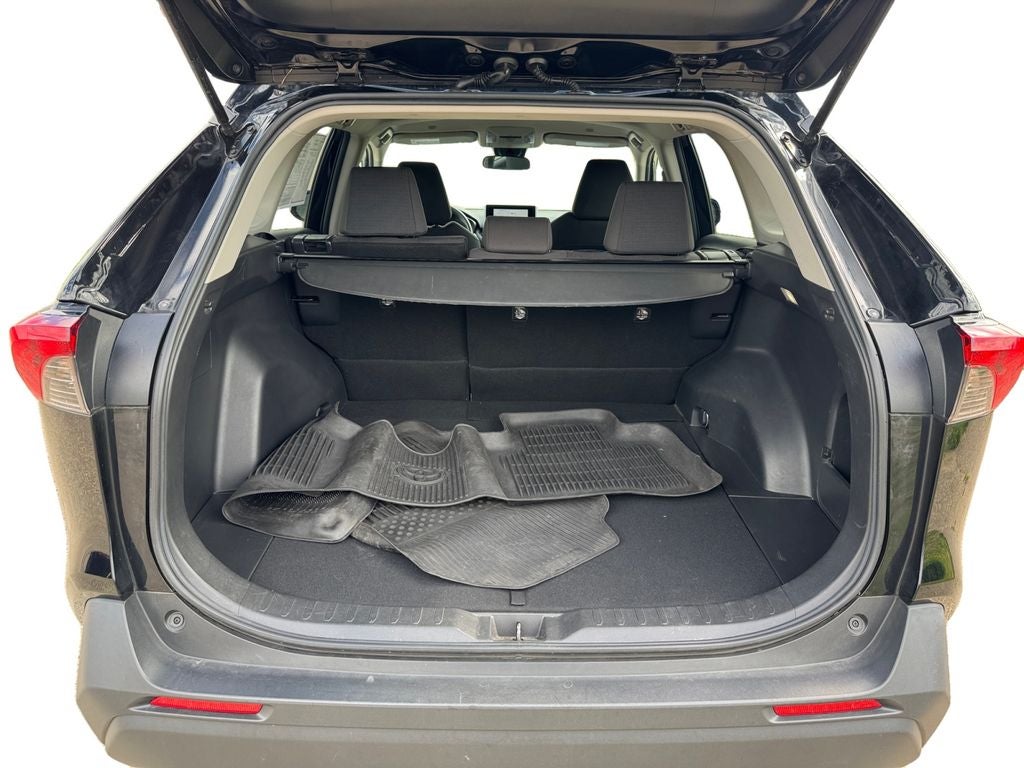 2023 Toyota RAV4 LE AWD