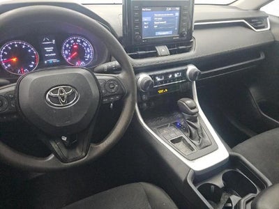 2020 Toyota RAV4 LE FWD