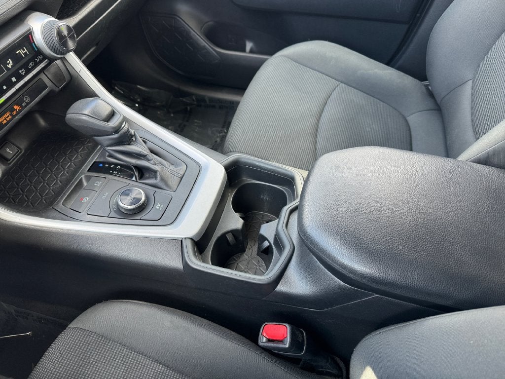 2020 Toyota RAV4 Hybrid LE AWD