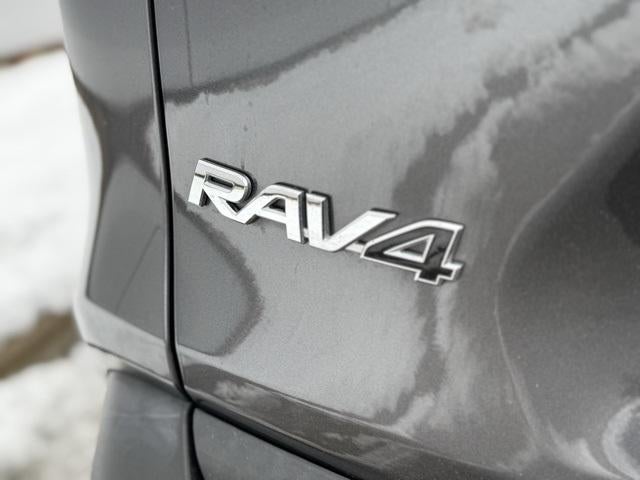 2022 Toyota RAV4 XLE AWD