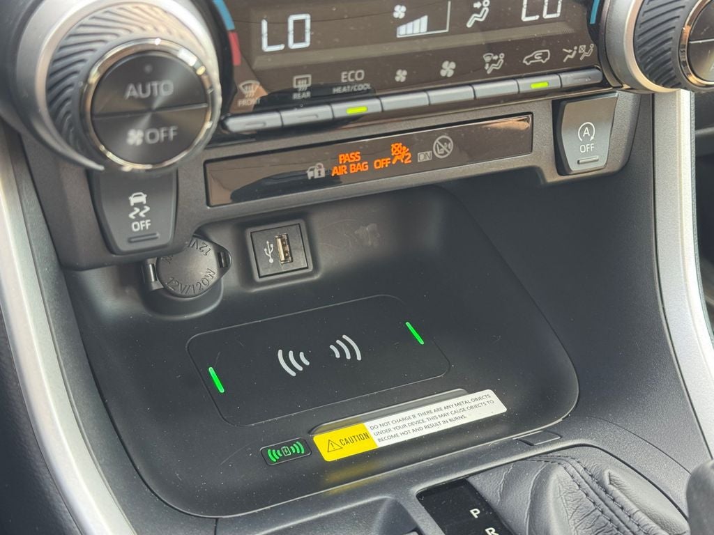 2025 Toyota RAV4 XLE AWD