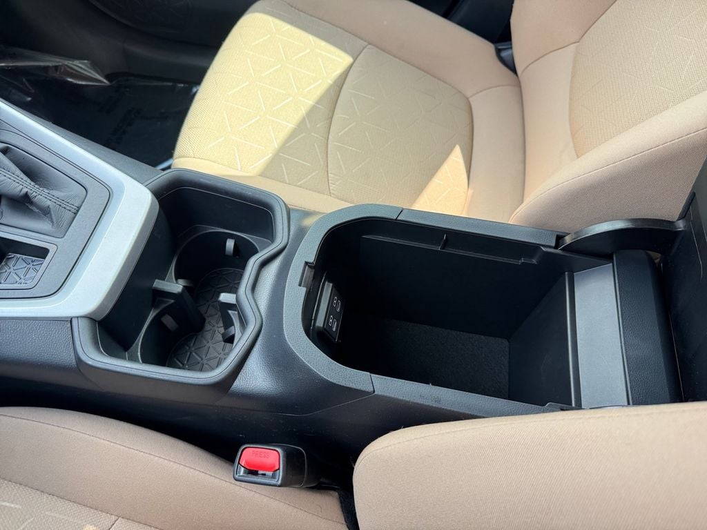 2025 Toyota RAV4 XLE AWD