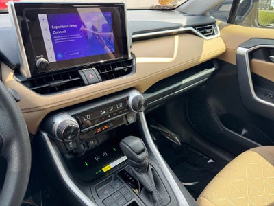 2025 Toyota RAV4 XLE AWD