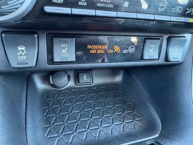 2020 Toyota RAV4 XLE AWD