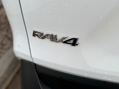 2024 Toyota RAV4 XLE AWD