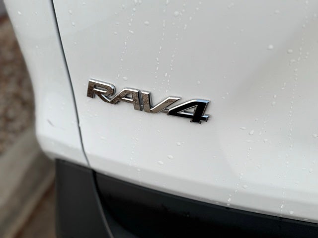2024 Toyota RAV4 XLE AWD