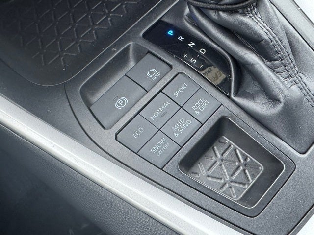 2025 Toyota RAV4 XLE AWD