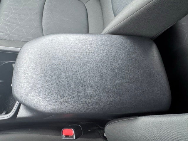 2025 Toyota RAV4 XLE AWD