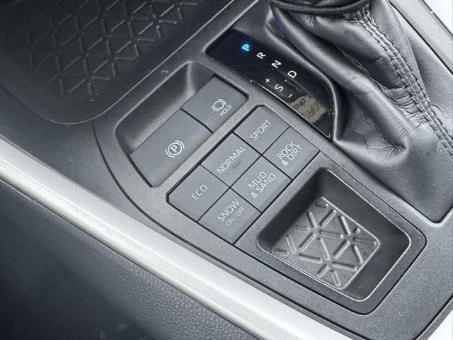 2025 Toyota RAV4 XLE AWD