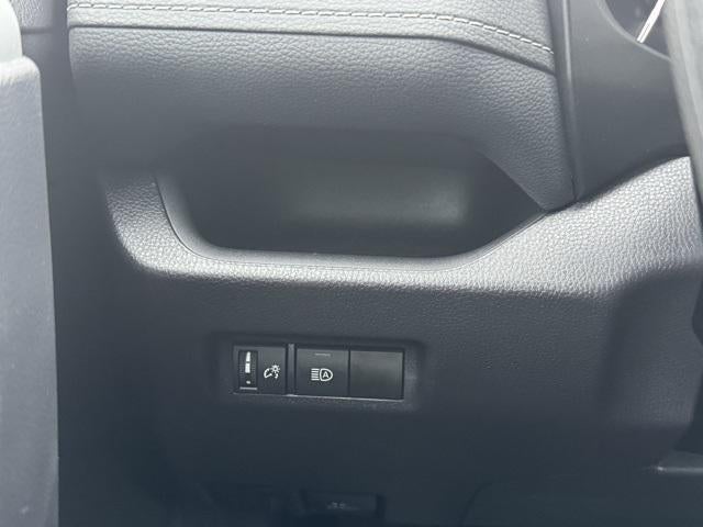 2025 Toyota RAV4 XLE AWD