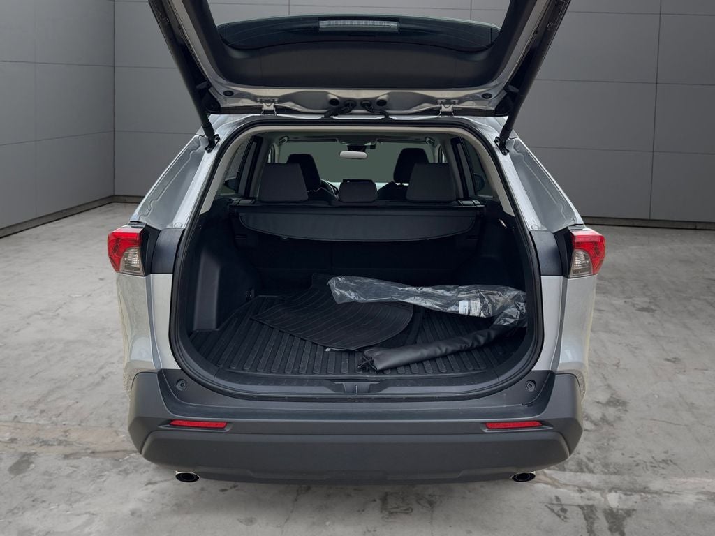 2025 Toyota RAV4 XLE AWD