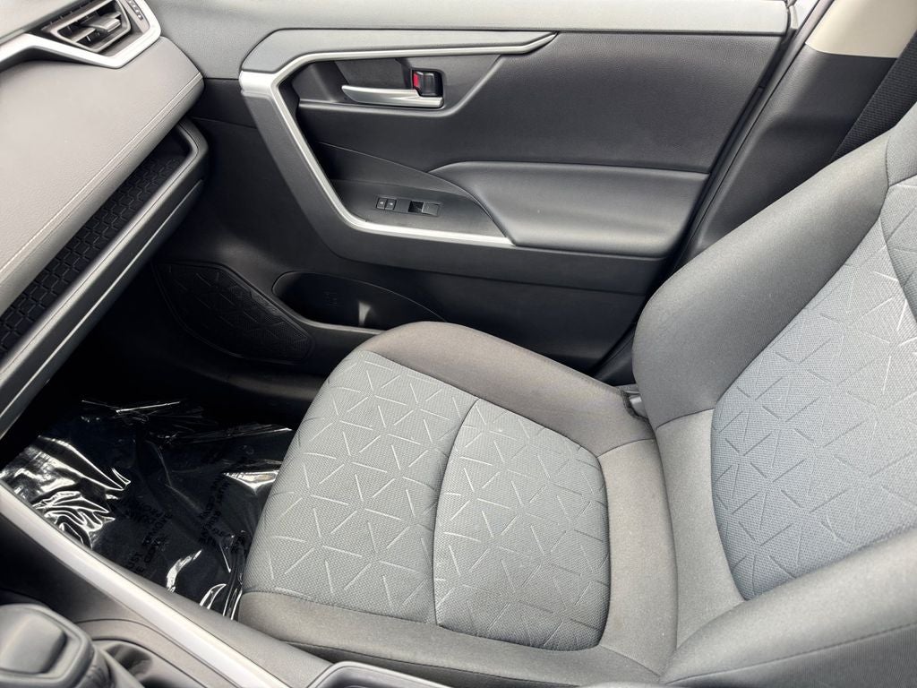 2025 Toyota RAV4 XLE AWD