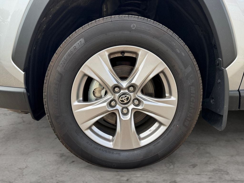 2025 Toyota RAV4 XLE AWD