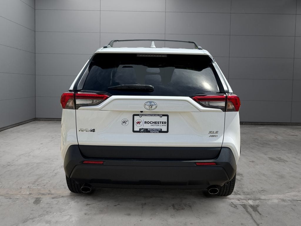 2021 Toyota RAV4 XLE AWD