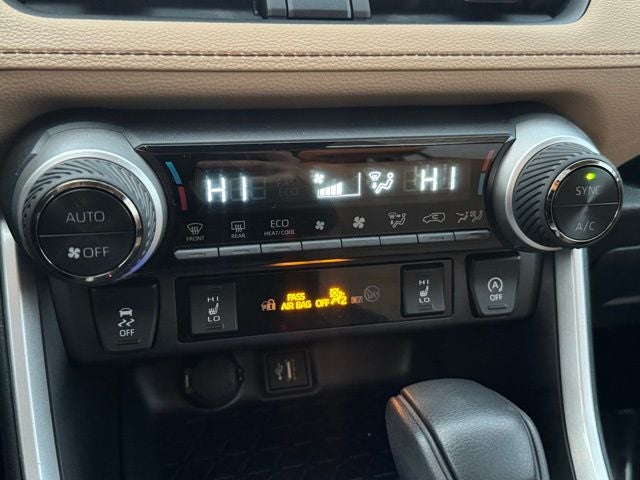 2025 Toyota RAV4 XLE AWD