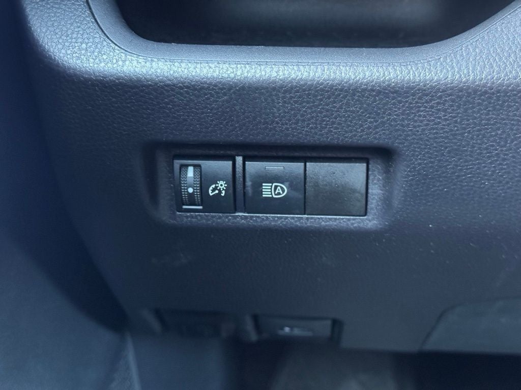 2025 Toyota RAV4 XLE AWD