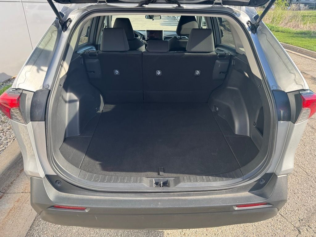 2025 Toyota RAV4 XLE AWD