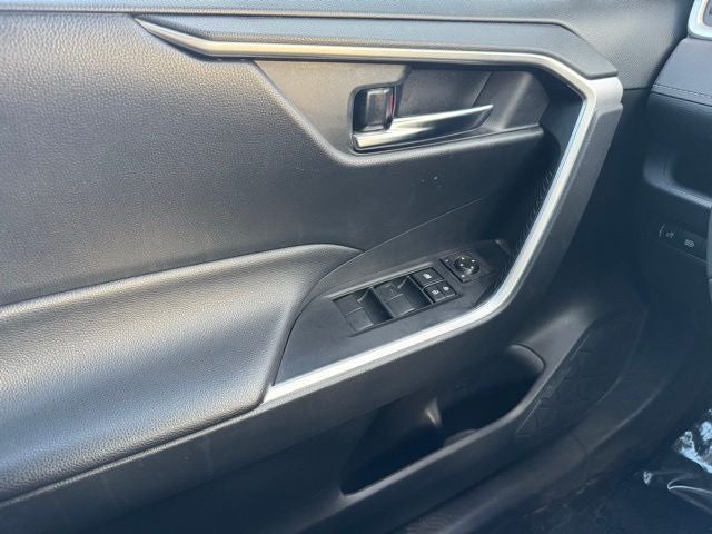 2021 Toyota RAV4 XLE AWD