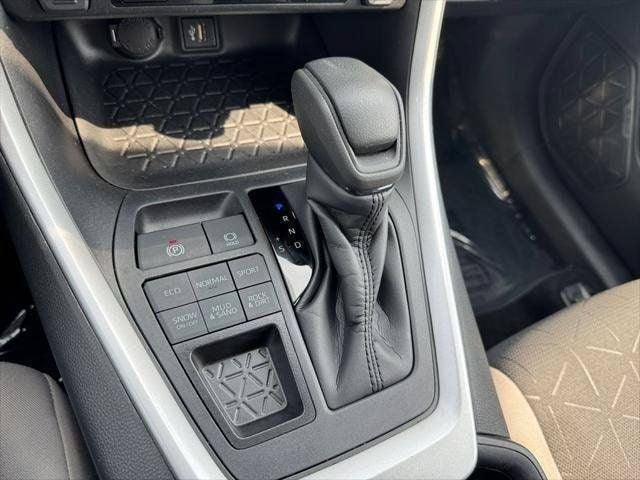 2024 Toyota RAV4 XLE AWD