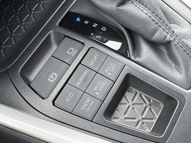 2025 Toyota RAV4 XLE AWD