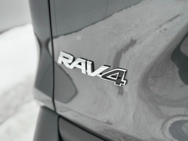2025 Toyota RAV4 XLE AWD