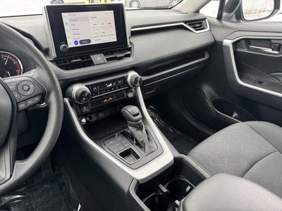 2025 Toyota RAV4 XLE AWD