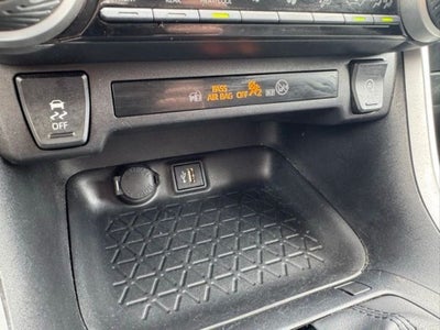2025 Toyota RAV4 XLE AWD