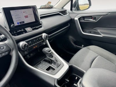 2025 Toyota RAV4 XLE AWD