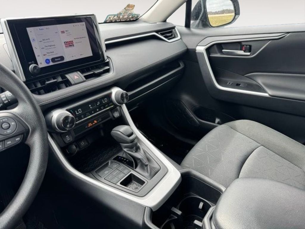 2025 Toyota RAV4 XLE AWD