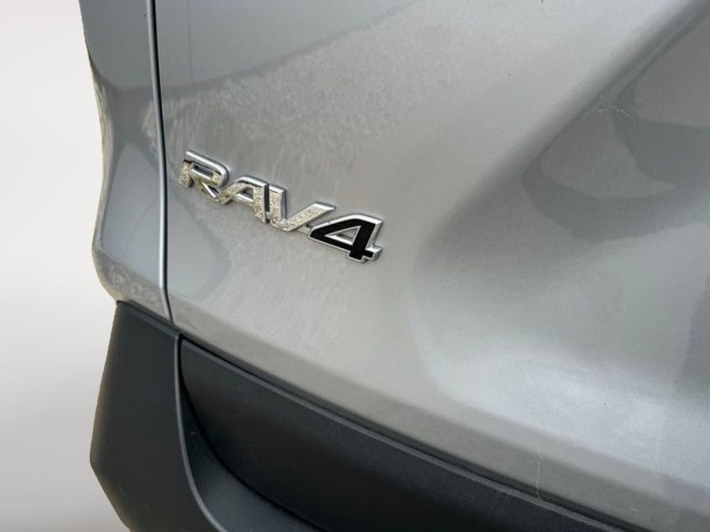 2025 Toyota RAV4 XLE AWD