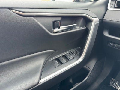 2025 Toyota RAV4 XLE AWD
