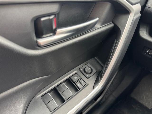 2025 Toyota RAV4 XLE AWD
