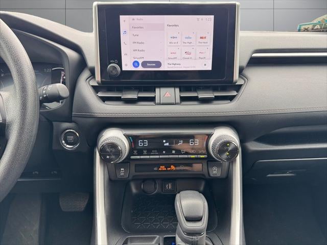 2025 Toyota RAV4 XLE AWD
