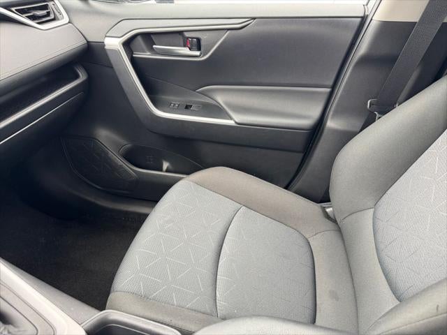 2025 Toyota RAV4 XLE AWD