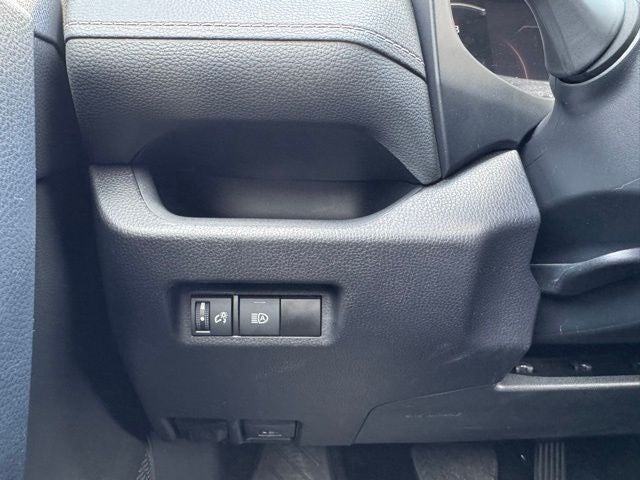 2025 Toyota RAV4 XLE AWD